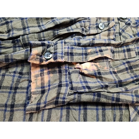 Time & Tru Long Sleeve Button Up Large Plaid Shirt‎ - Picture 3 of 7